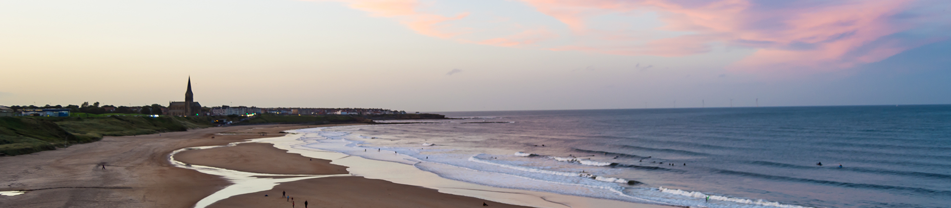sunset at Tynemouth beach