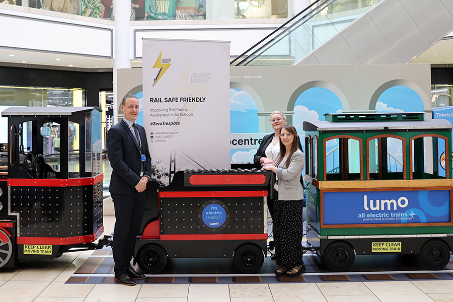 Lumo and Rail Safe Friendly at the Metrocentre