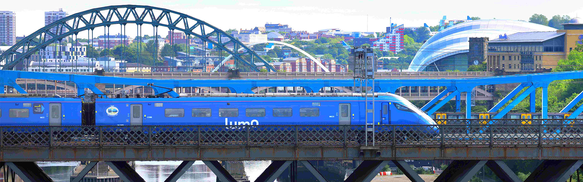 Lumo train over the river Tyne